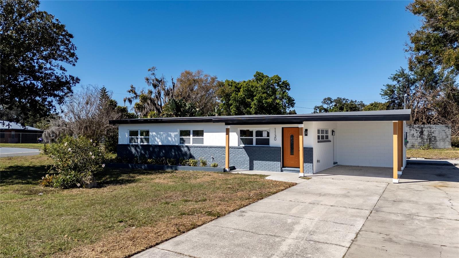 Image 6 of 30 For 1130 Carefree Cove Drive