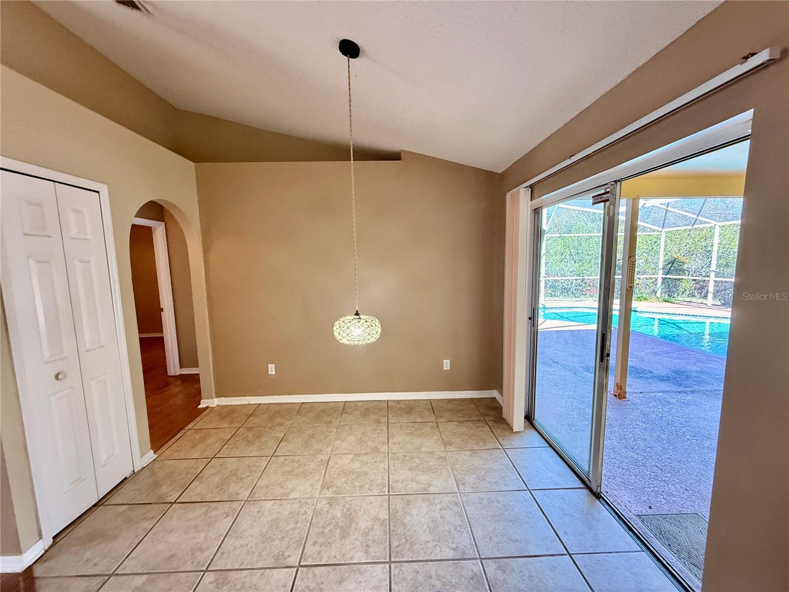 Image 10 of 31 For 326 Hanging Moss Road