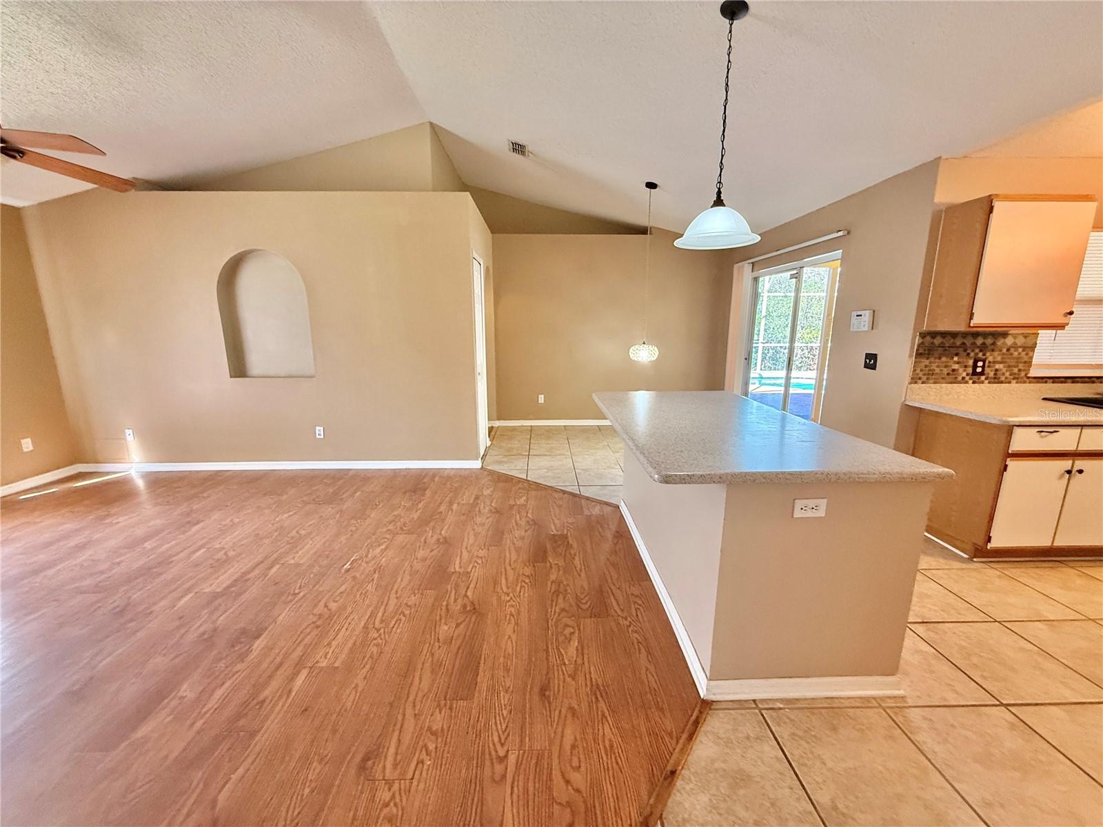 Image 11 of 31 For 326 Hanging Moss Road