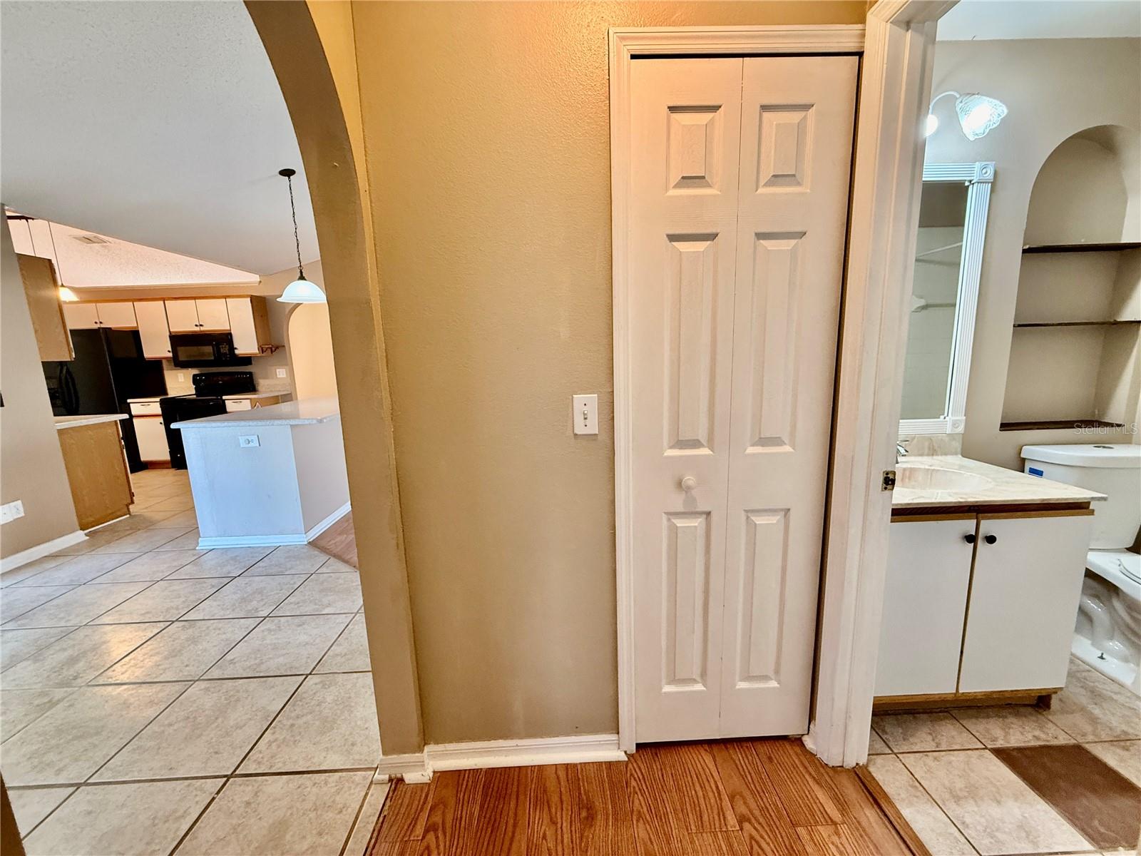 Image 16 of 31 For 326 Hanging Moss Road