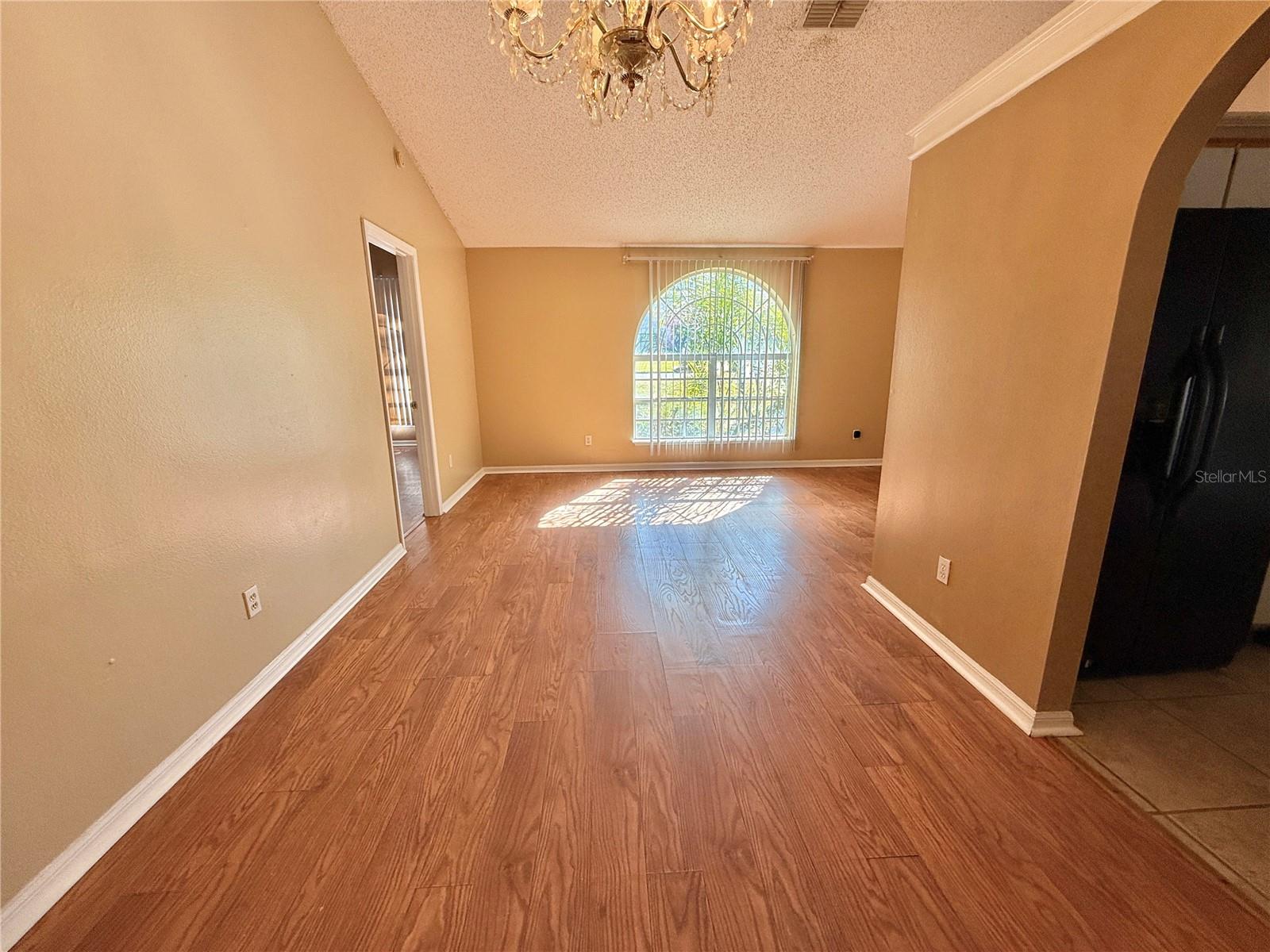 Image 17 of 31 For 326 Hanging Moss Road