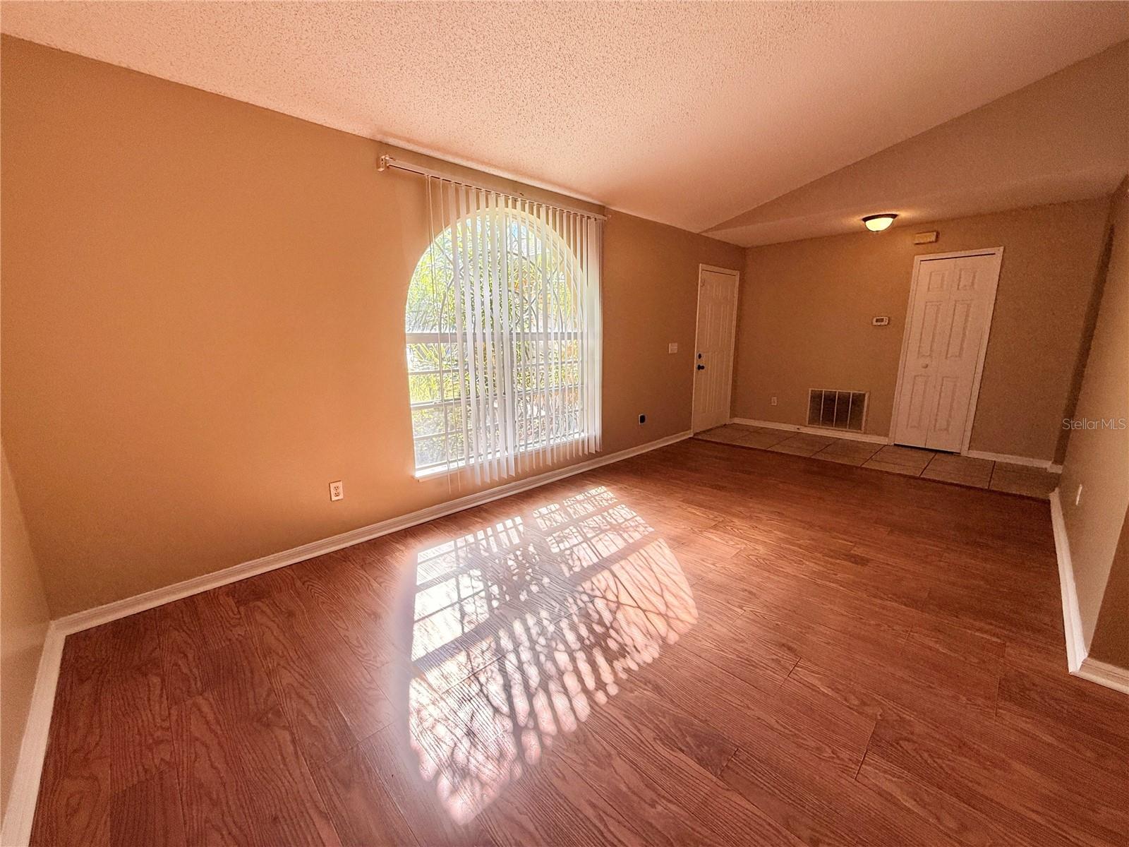 Image 18 of 31 For 326 Hanging Moss Road