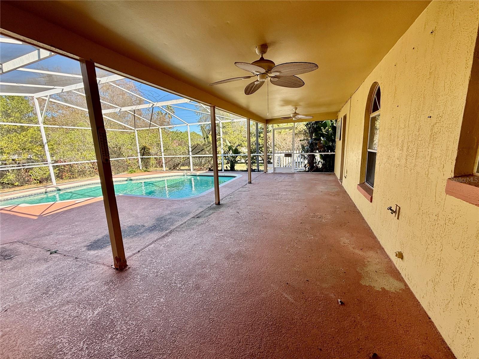 Image 28 of 31 For 326 Hanging Moss Road