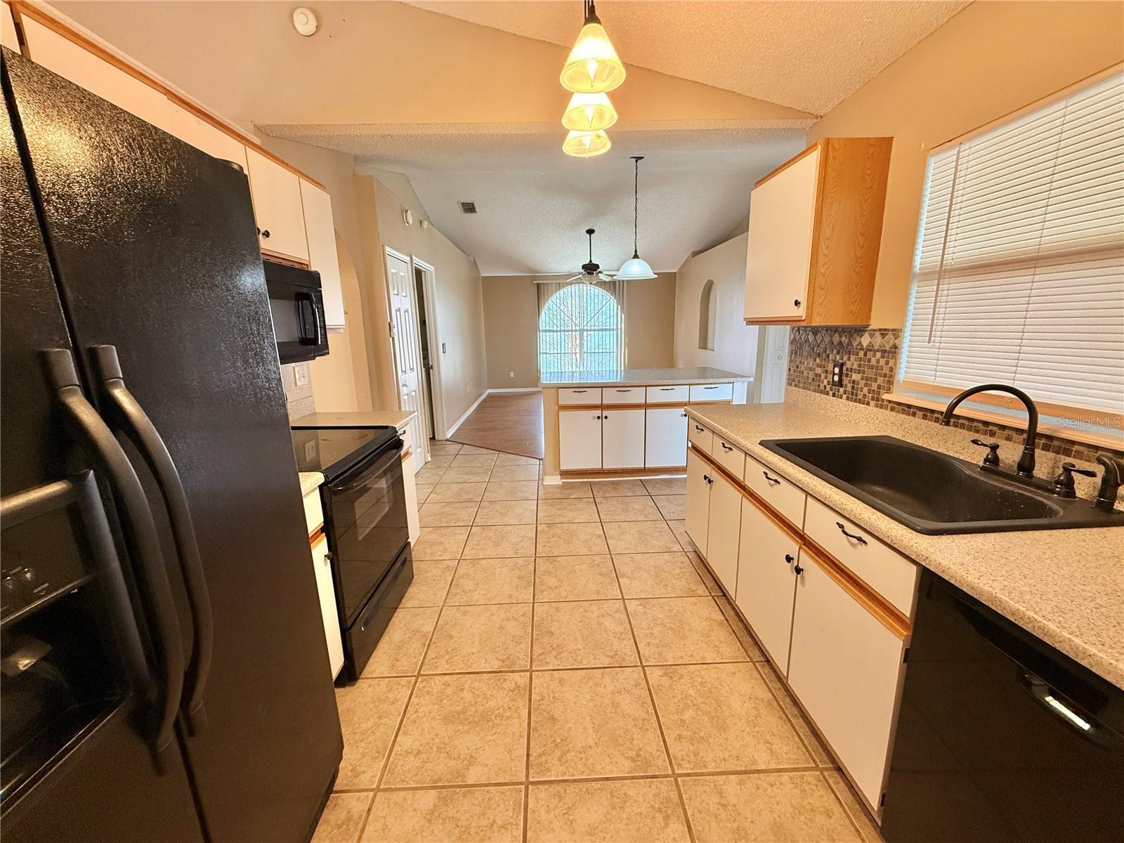 Image 8 of 31 For 326 Hanging Moss Road