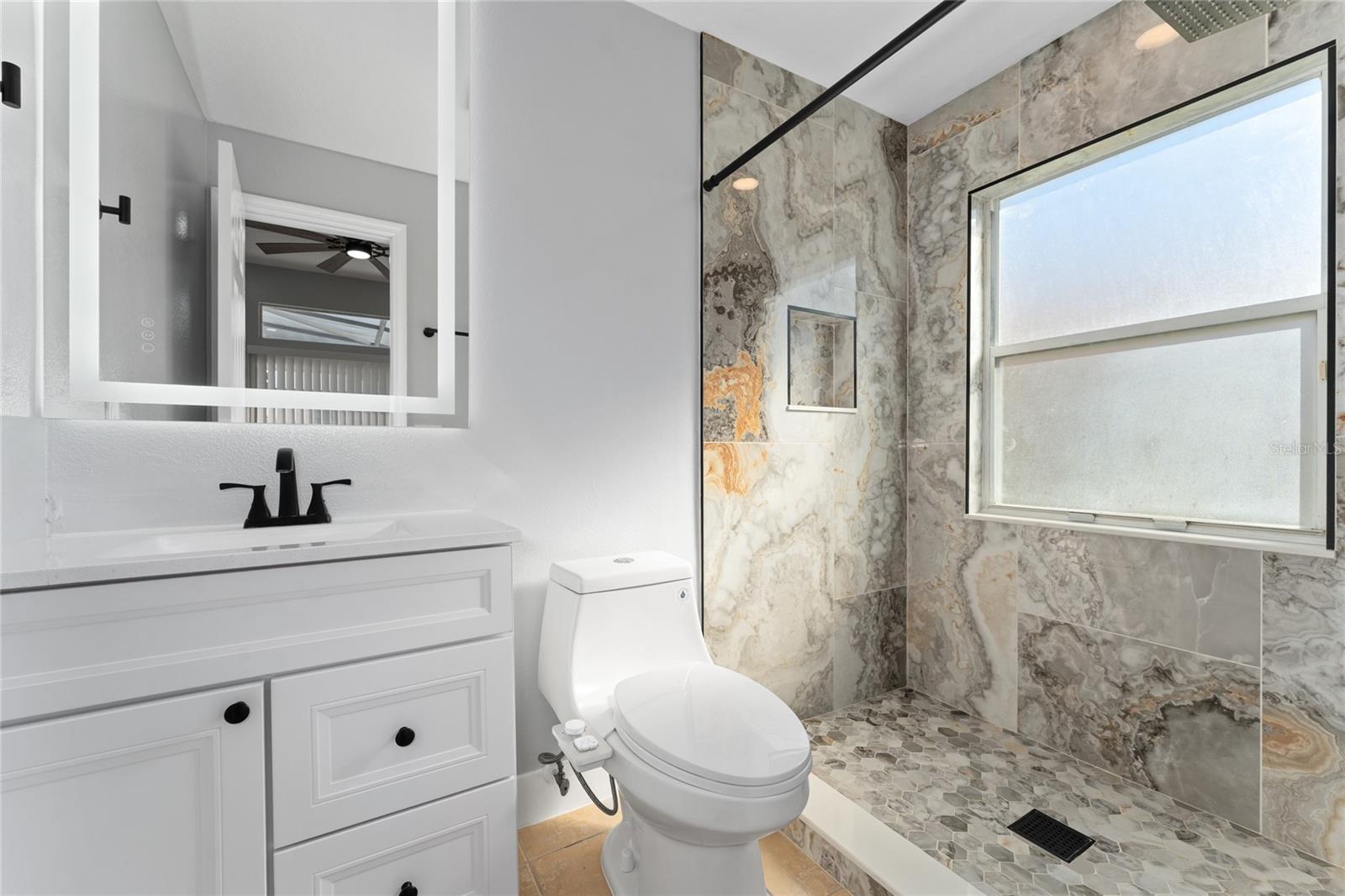 Image 15 of 27 For 760 Country Woods Circle