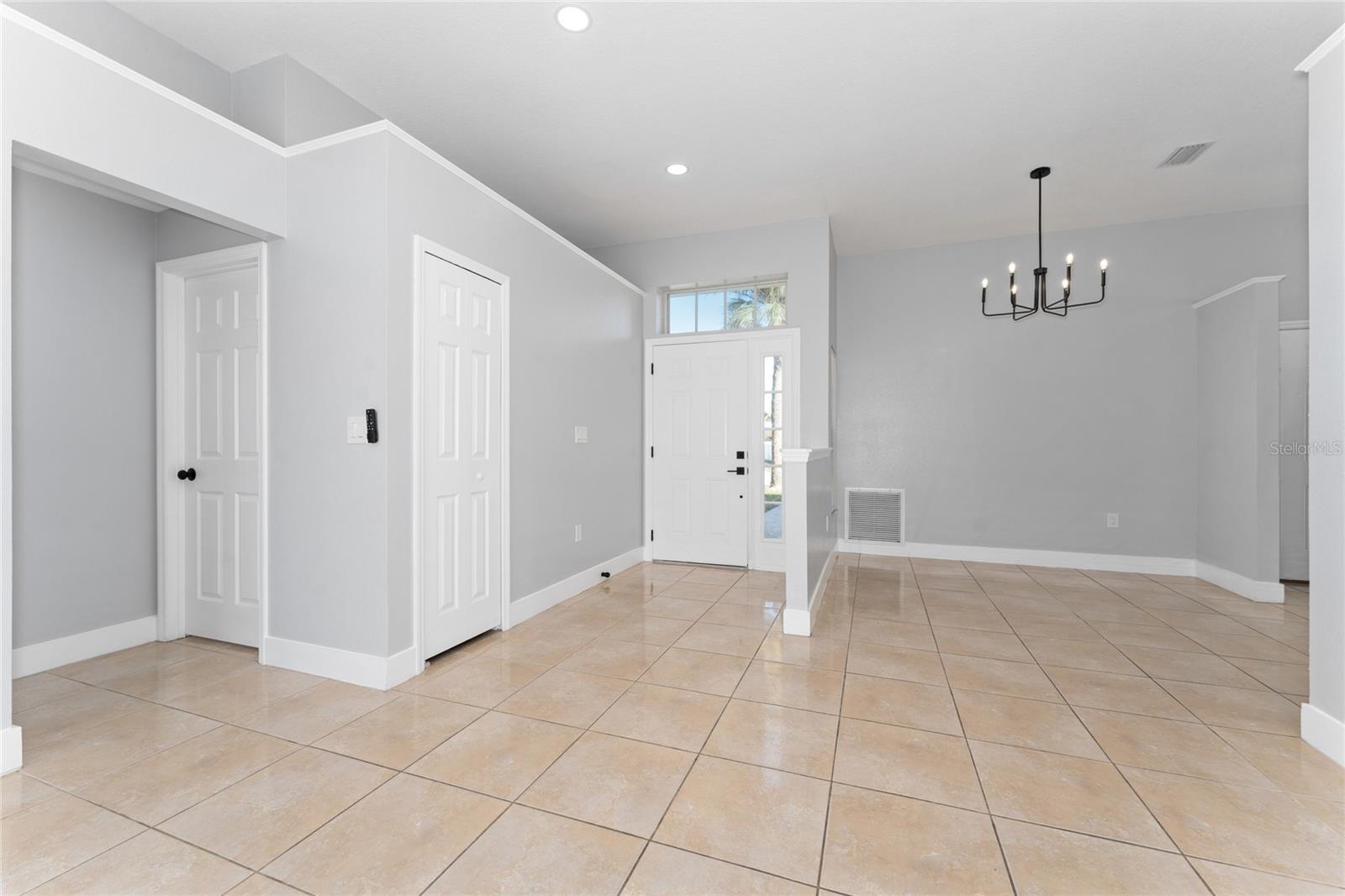 Image 6 of 27 For 760 Country Woods Circle