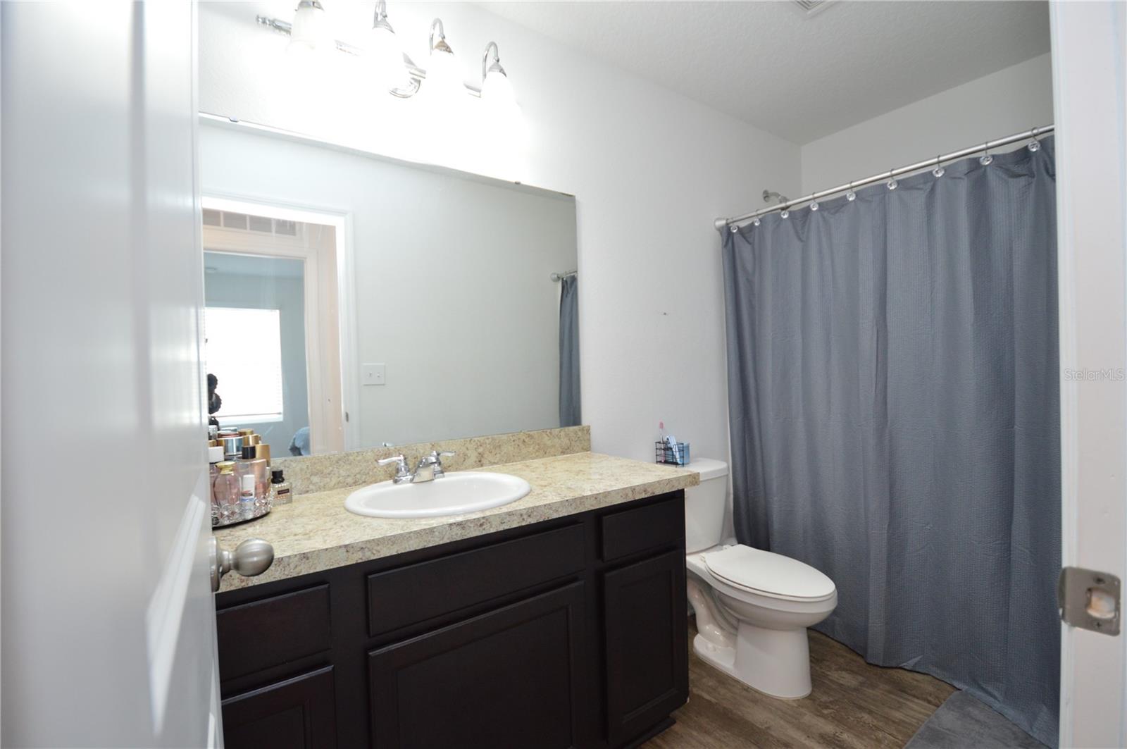 Image 18 of 30 For 855 Grandin Street