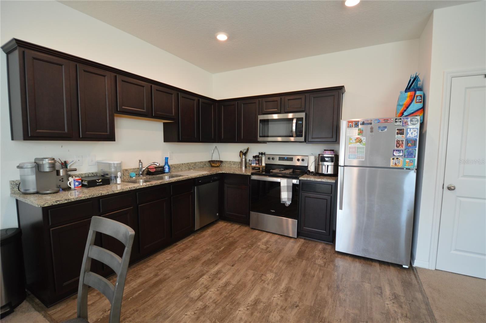 Image 3 of 30 For 855 Grandin Street