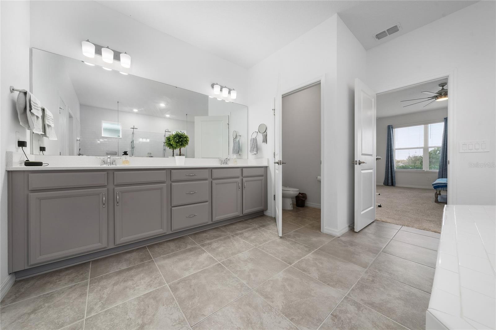 Image 25 of 38 For 1569 Osprey View Drive