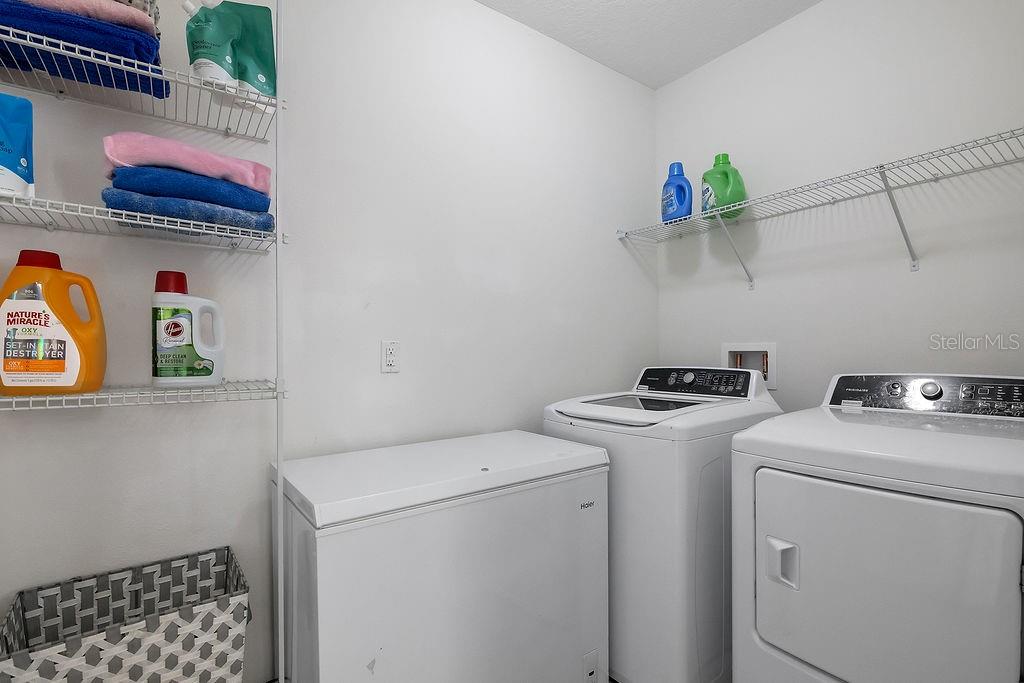 Image 23 of 36 For 397 Aberdeen Drive