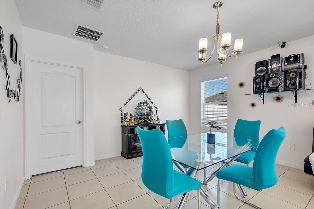 Image 8 of 36 For 397 Aberdeen Drive