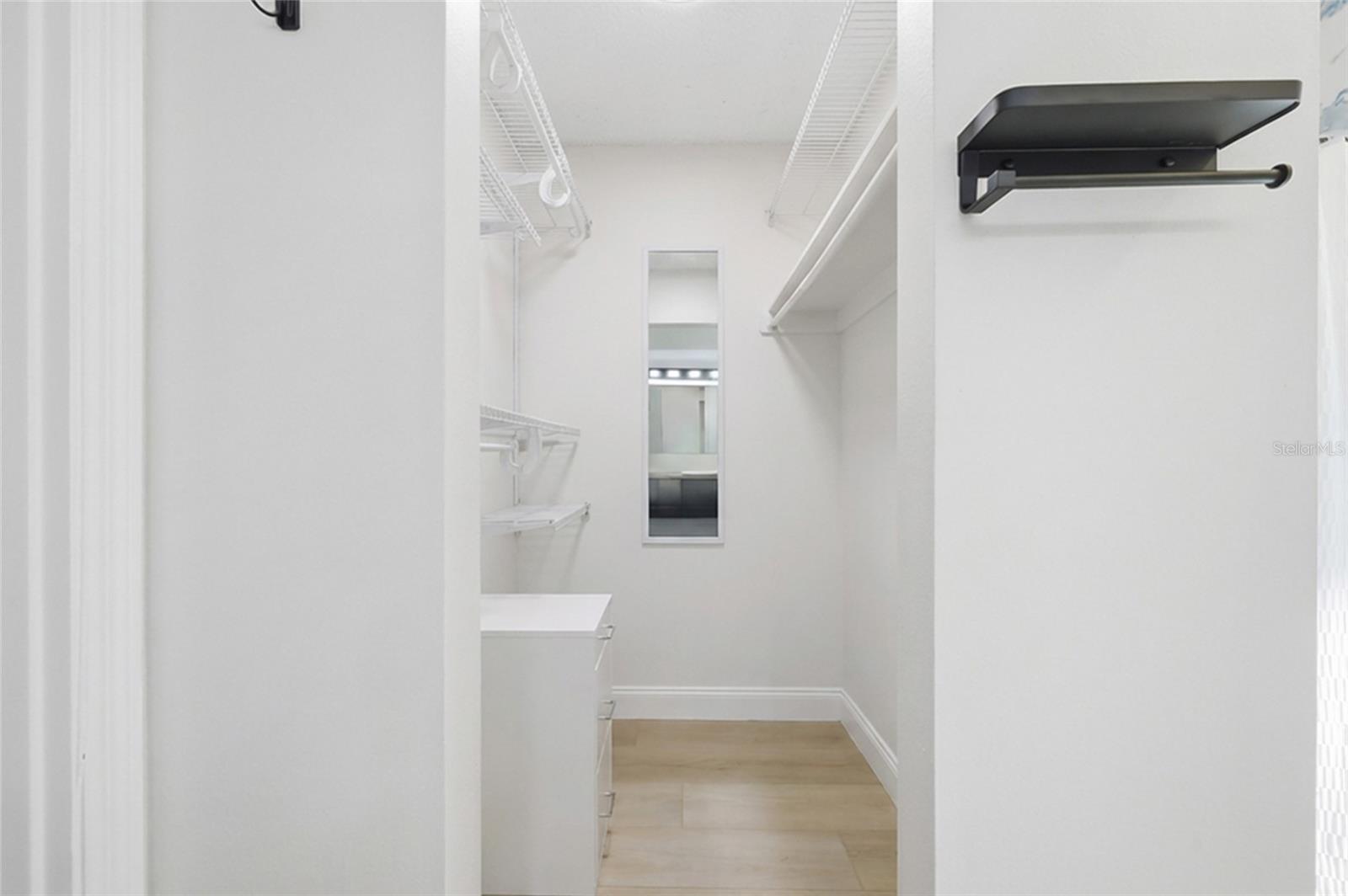 Image 27 of 61 For 512 Garden Heights Drive