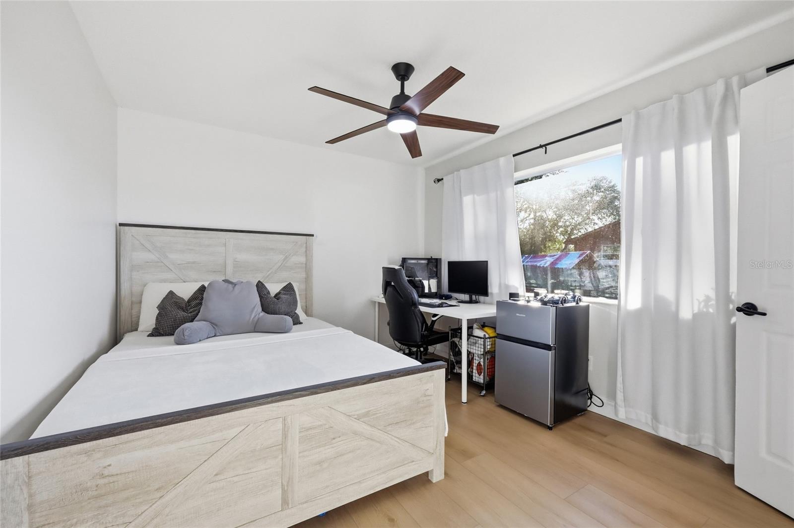 Image 34 of 61 For 512 Garden Heights Drive