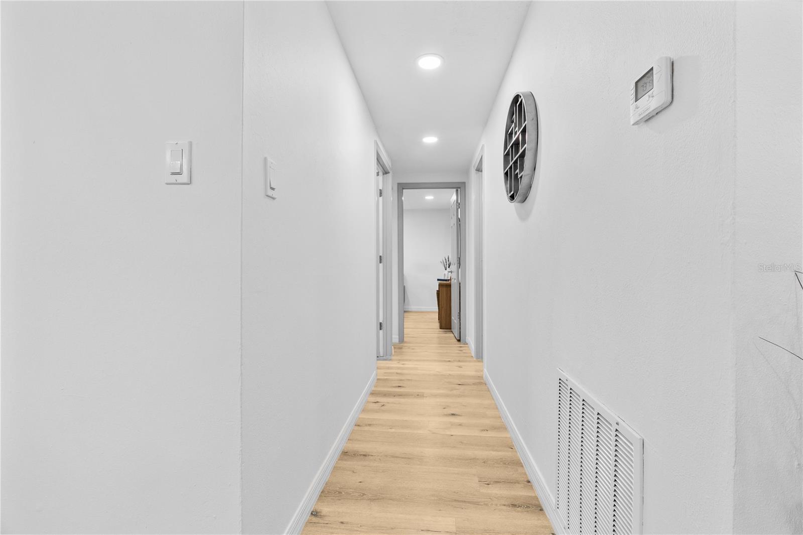 Image 14 of 37 For 1237 Marygon Street