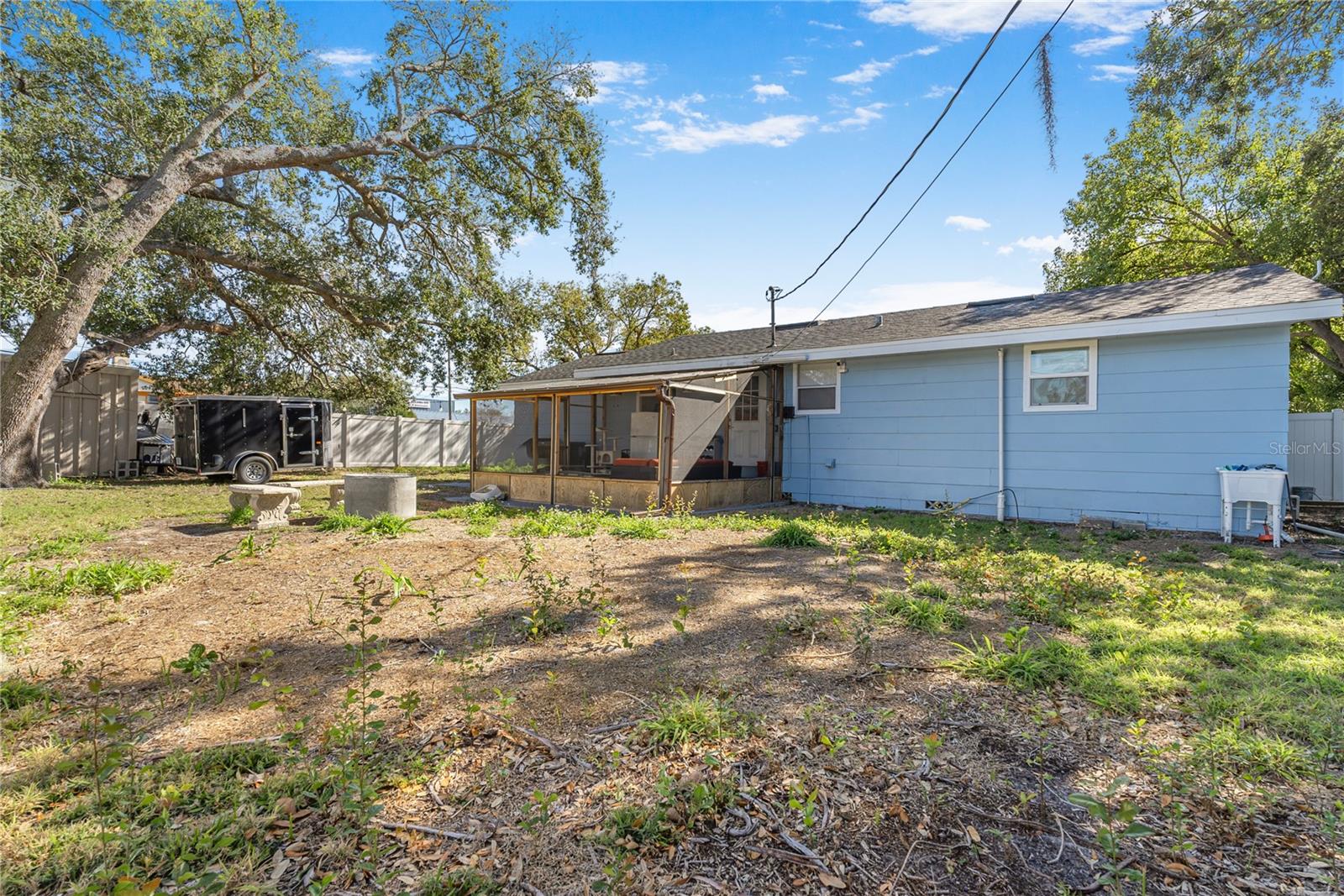 Image 32 of 37 For 1237 Marygon Street