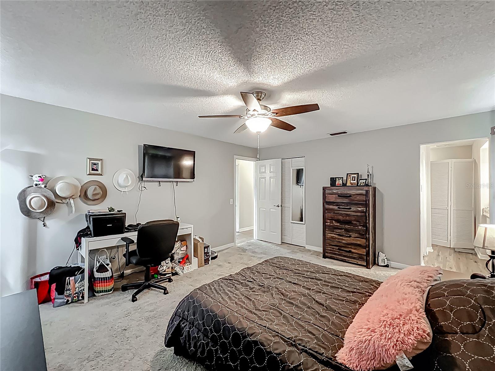 Image 19 of 42 For 340 Vail Drive