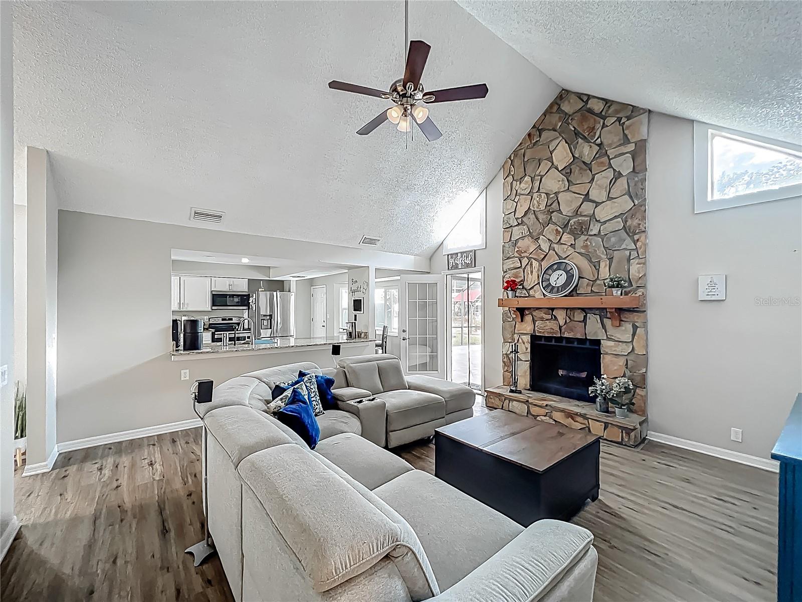 Image 6 of 42 For 340 Vail Drive