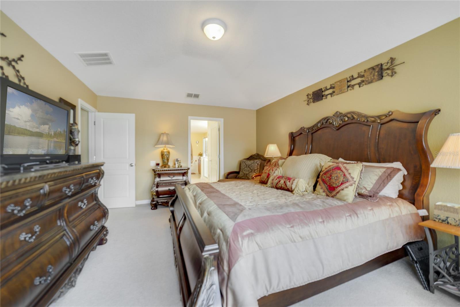 Image 17 of 27 For 2596 Archfeld Boulevard