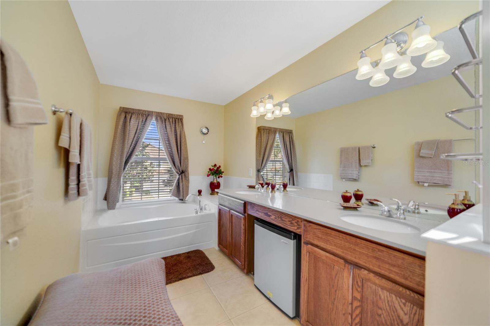 Image 19 of 27 For 2596 Archfeld Boulevard