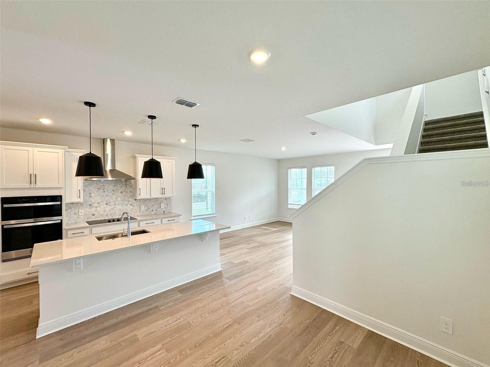 Image 6 of 16 For 5014 Railroad Vine Alley