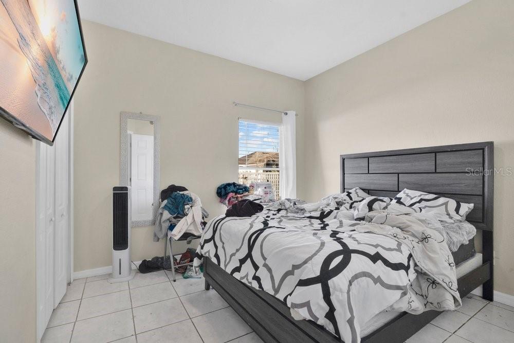 Image 17 of 25 For 2109 Woodsedge Drive