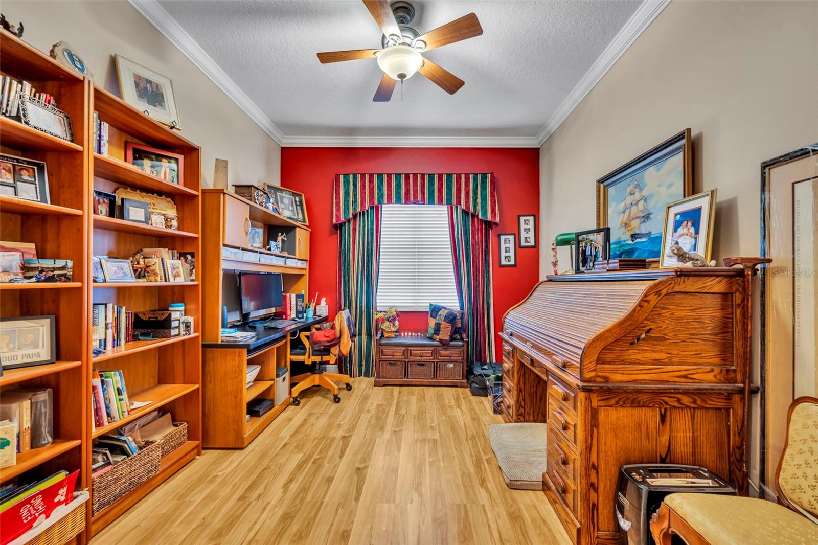 Image 27 of 36 For 923 Wolf Creek Street