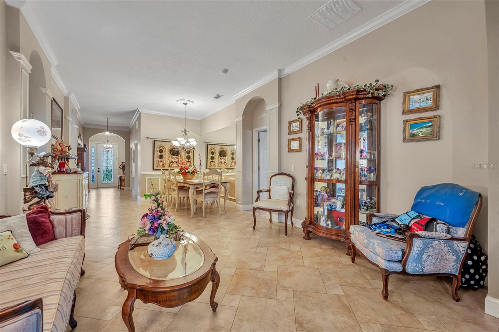 Image 7 of 36 For 923 Wolf Creek Street