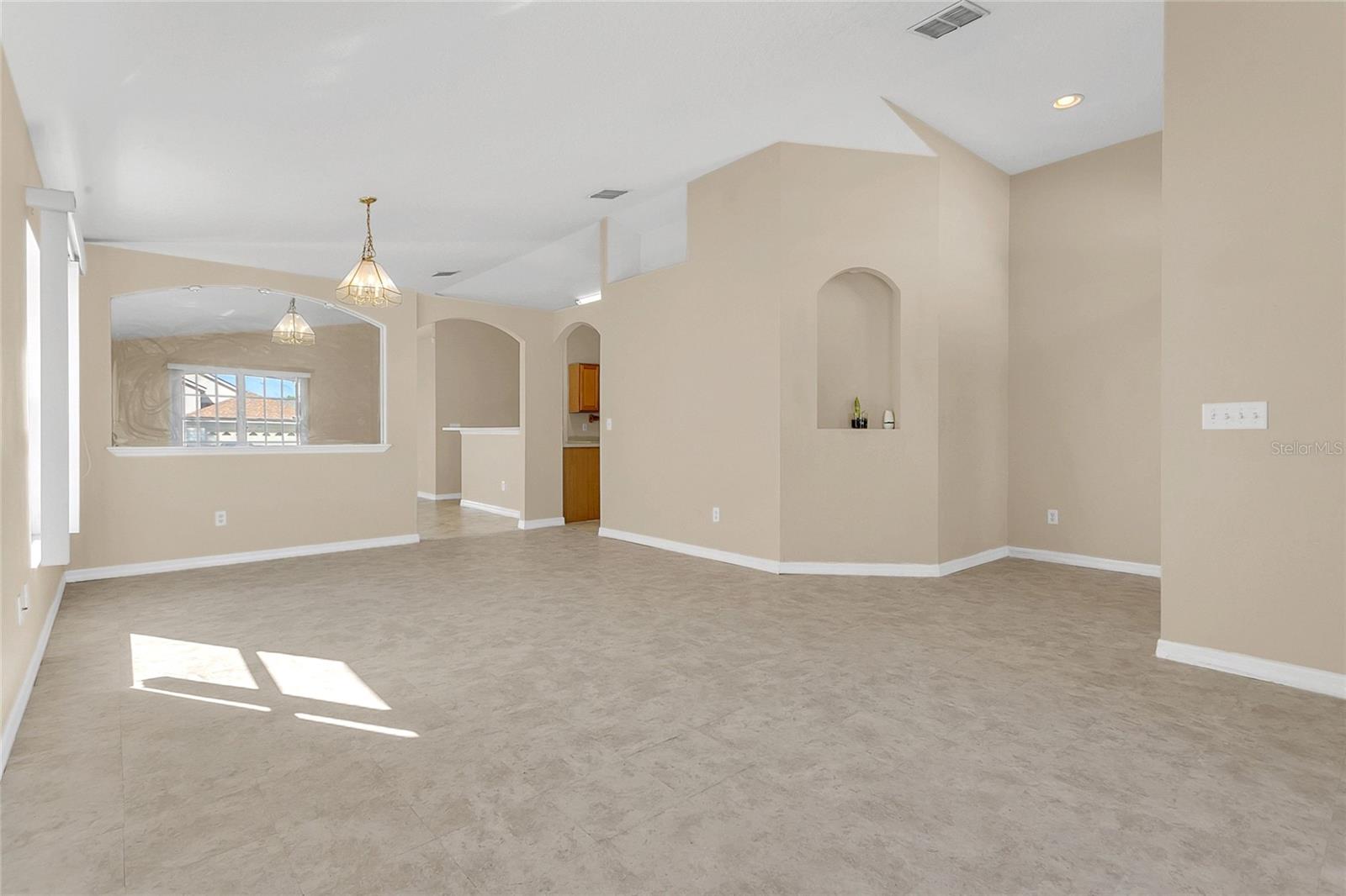 Image 5 of 30 For 11030 Rouse Run Circle