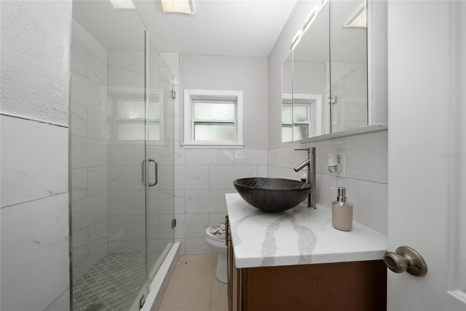 Image 14 of 22 For 308 Tarawa Street