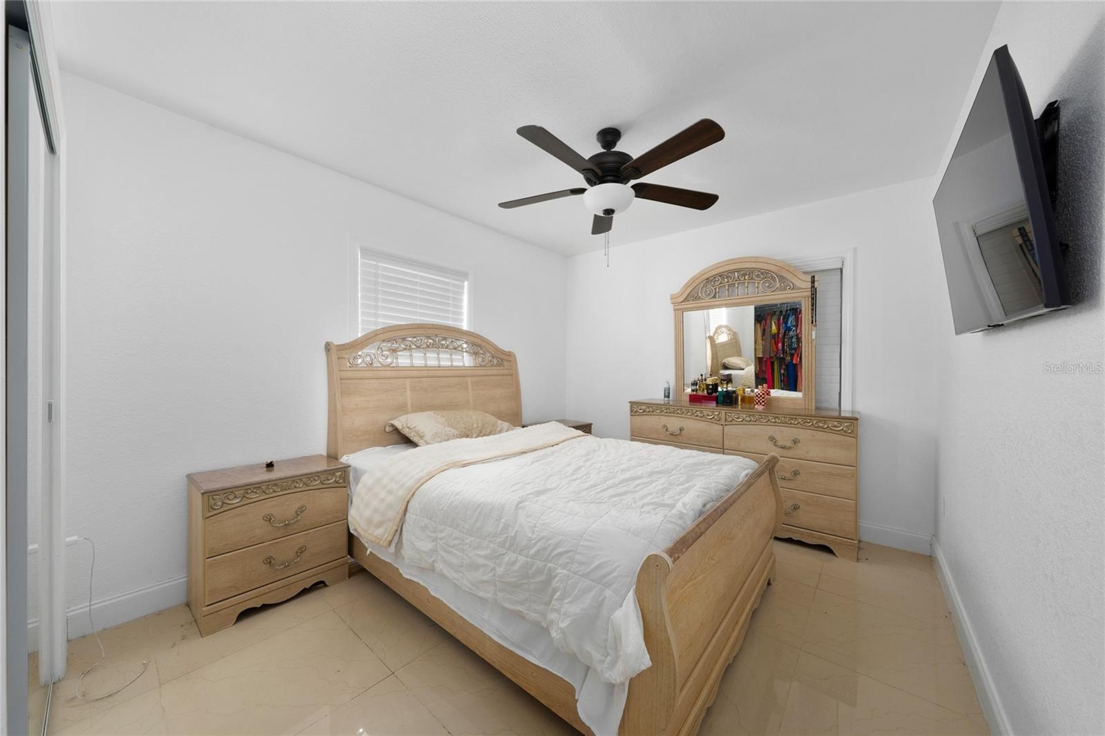 Image 17 of 22 For 308 Tarawa Street