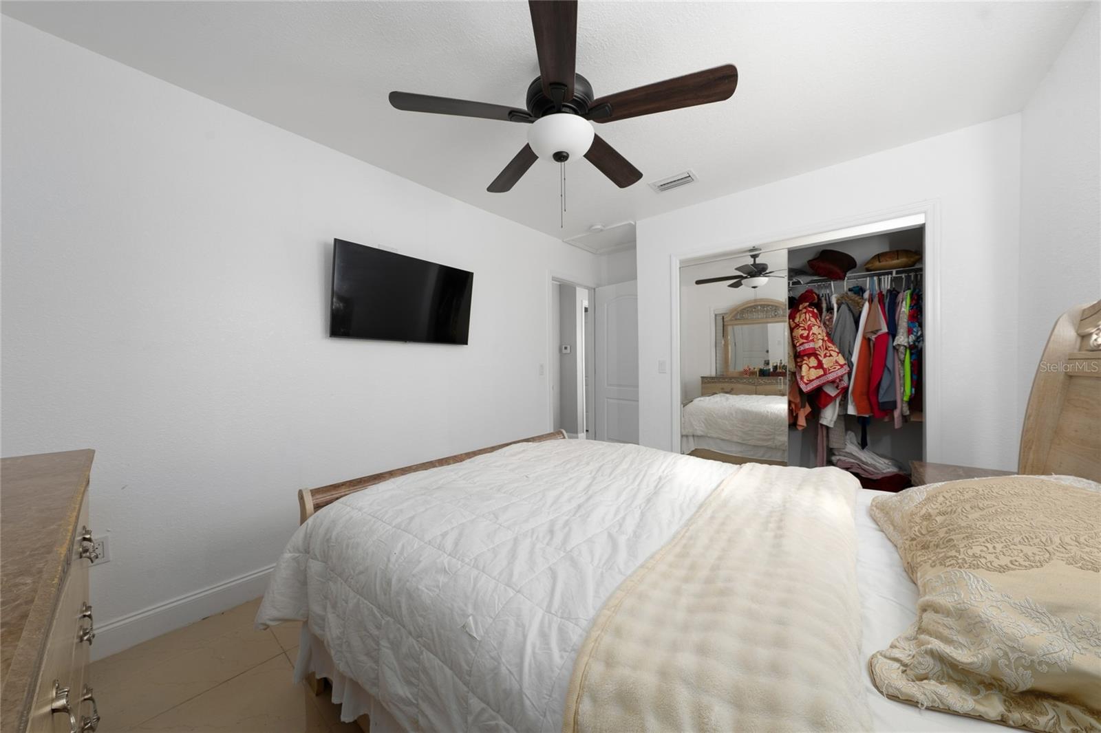 Image 18 of 22 For 308 Tarawa Street