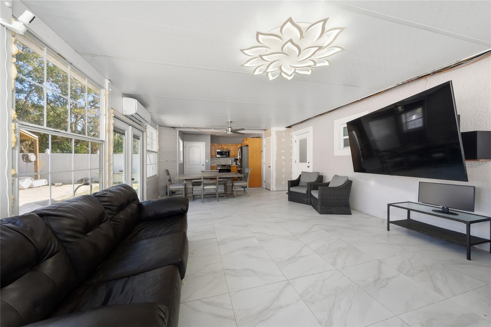 Image 20 of 22 For 308 Tarawa Street