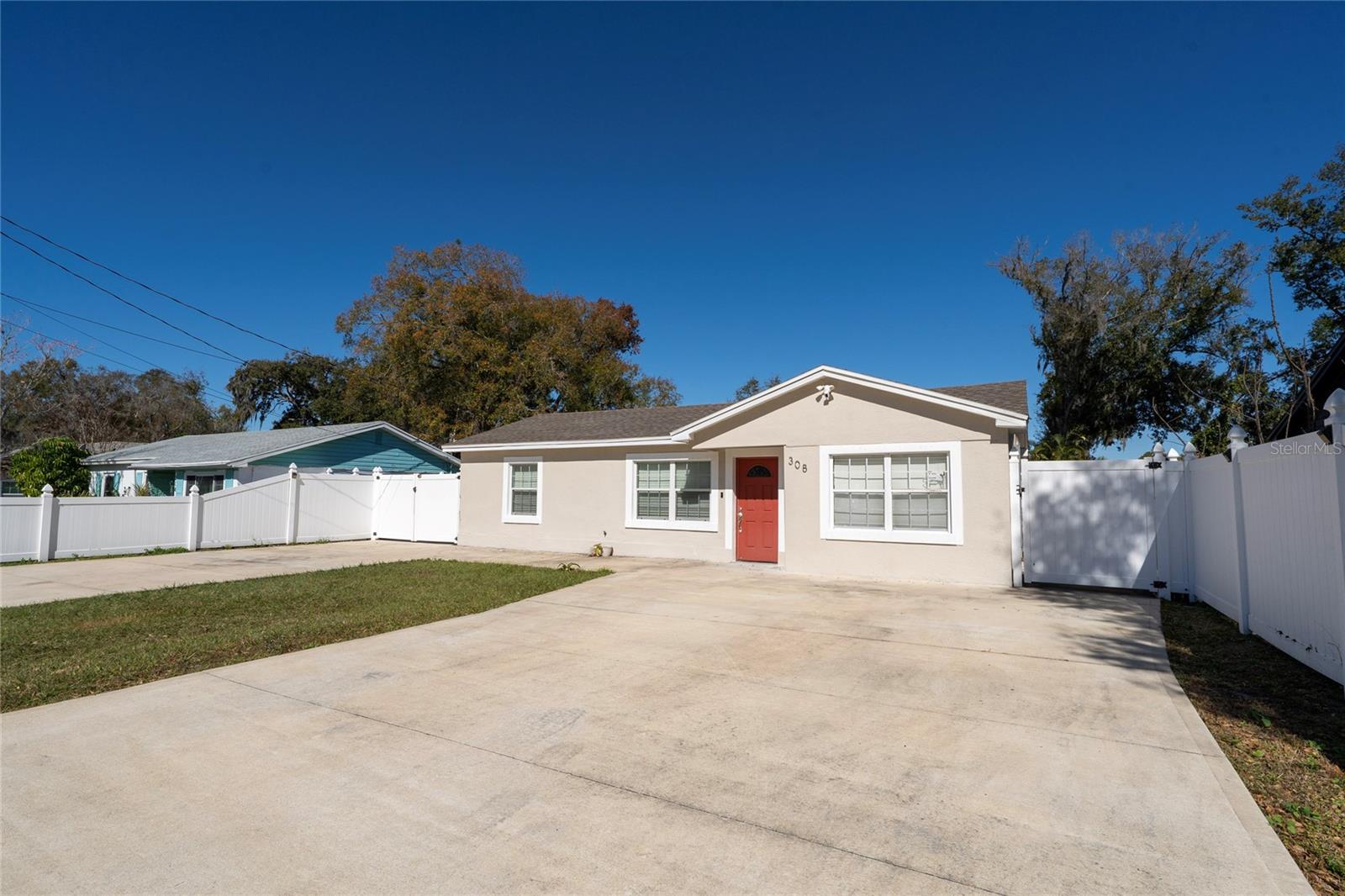 Image 3 of 22 For 308 Tarawa Street