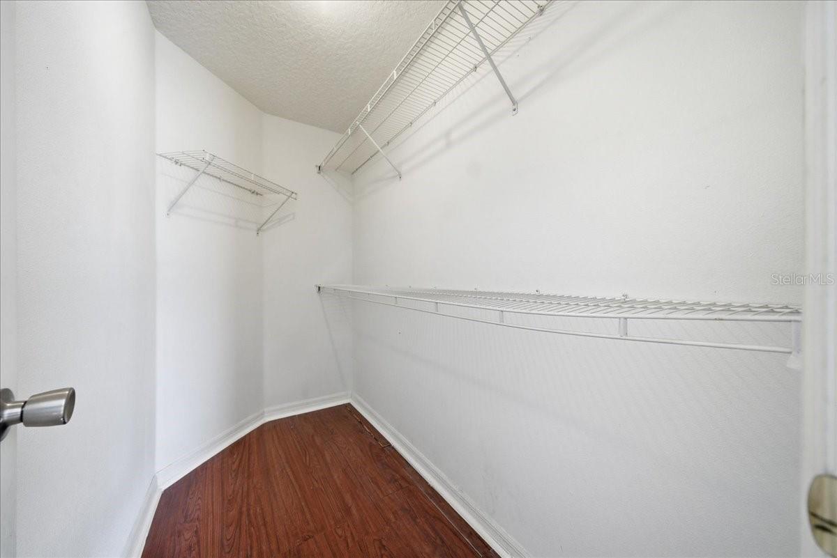 Image 13 of 29 For 7962 Niagara Falls Court