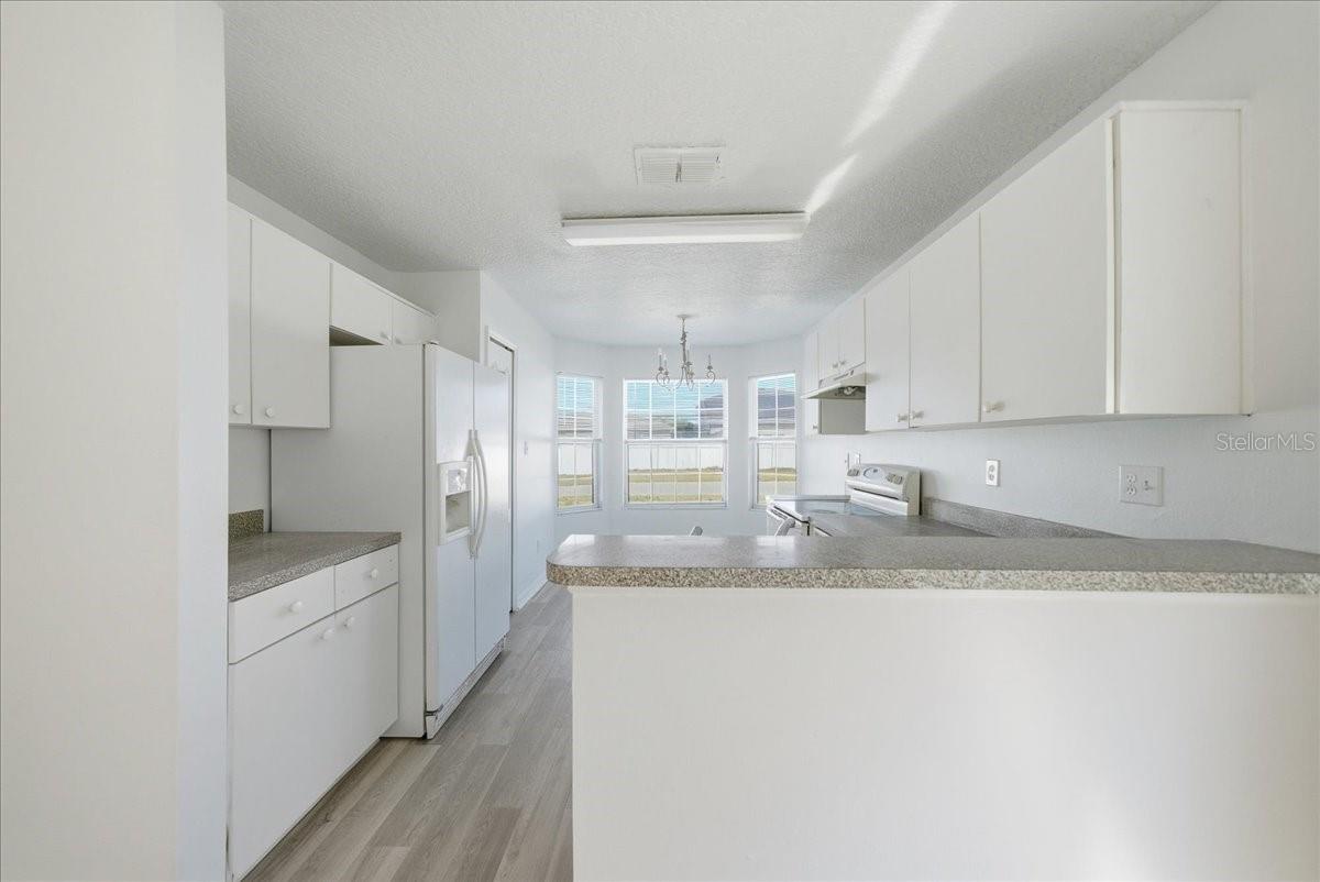 Image 17 of 29 For 7962 Niagara Falls Court