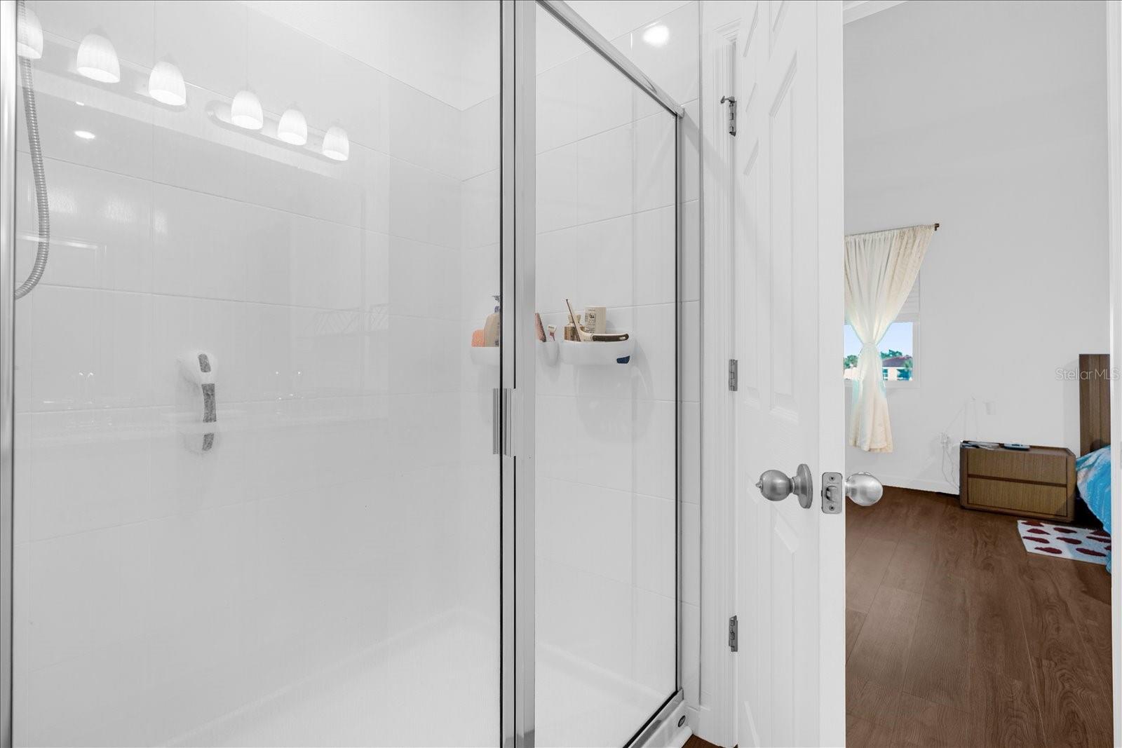 Image 17 of 37 For 15661 Willow Arbor Circle