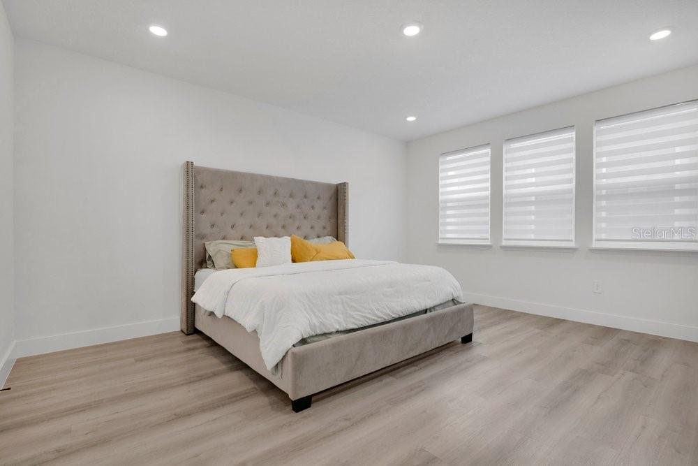 Image 17 of 40 For 15026 Summer Harvest Street