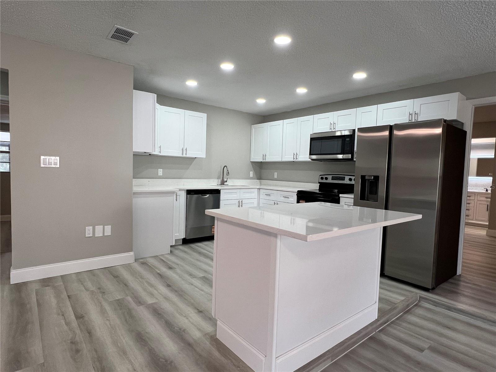 Image 25 of 43 For 4850 Ladybug Drive