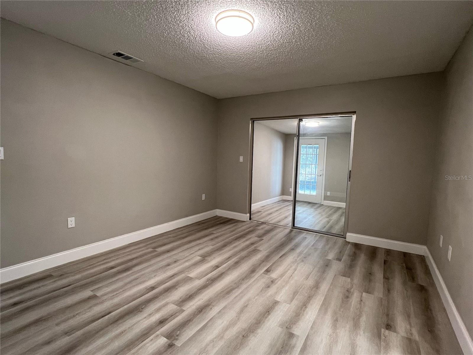 Image 27 of 43 For 4850 Ladybug Drive