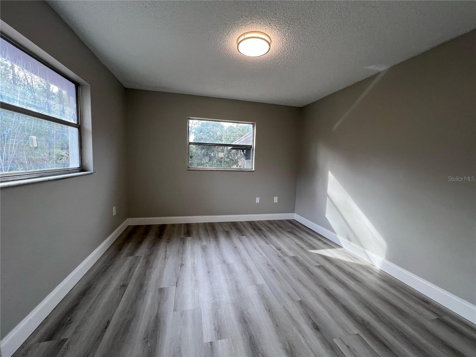 Image 31 of 43 For 4850 Ladybug Drive