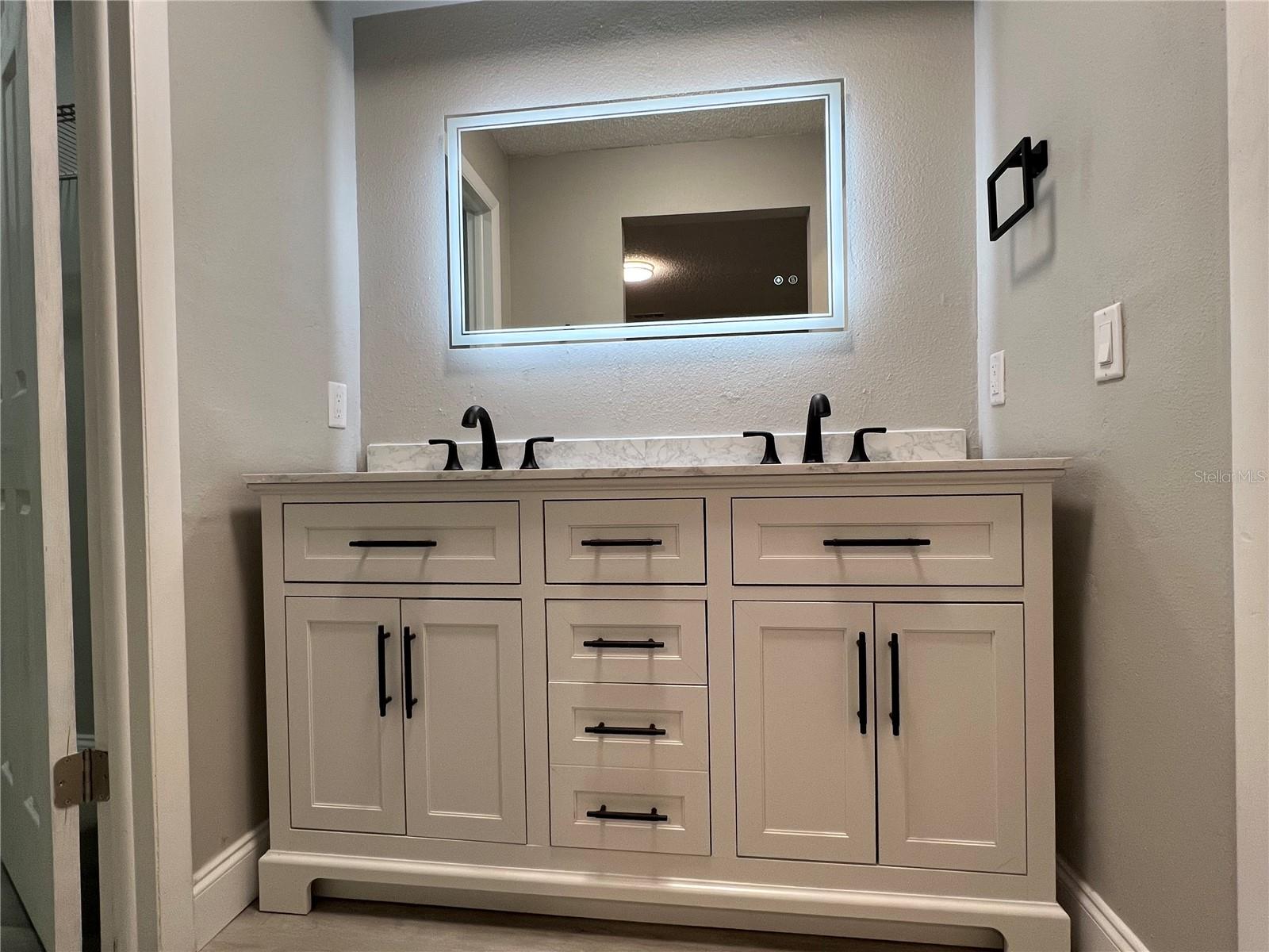 Image 41 of 43 For 4850 Ladybug Drive