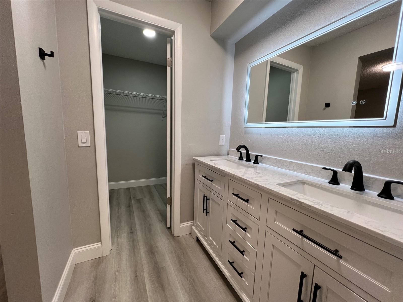 Image 42 of 43 For 4850 Ladybug Drive