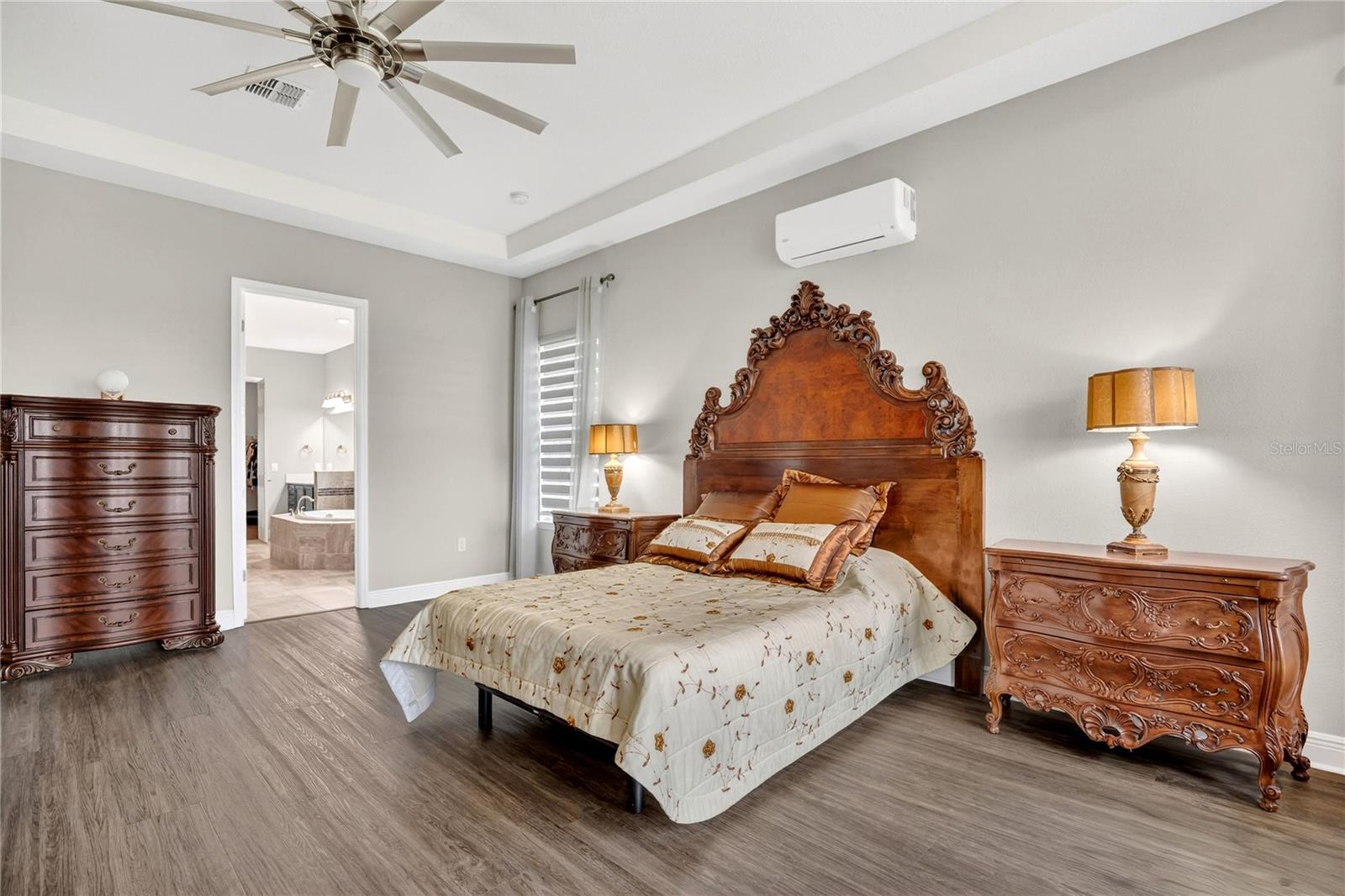 Image 23 of 67 For 760 Windlass Court