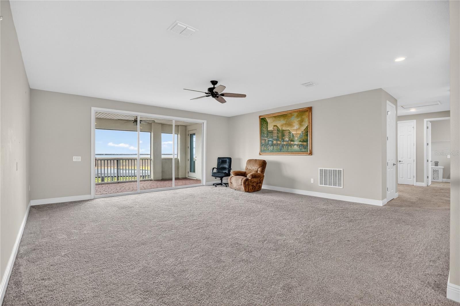 Image 33 of 67 For 760 Windlass Court