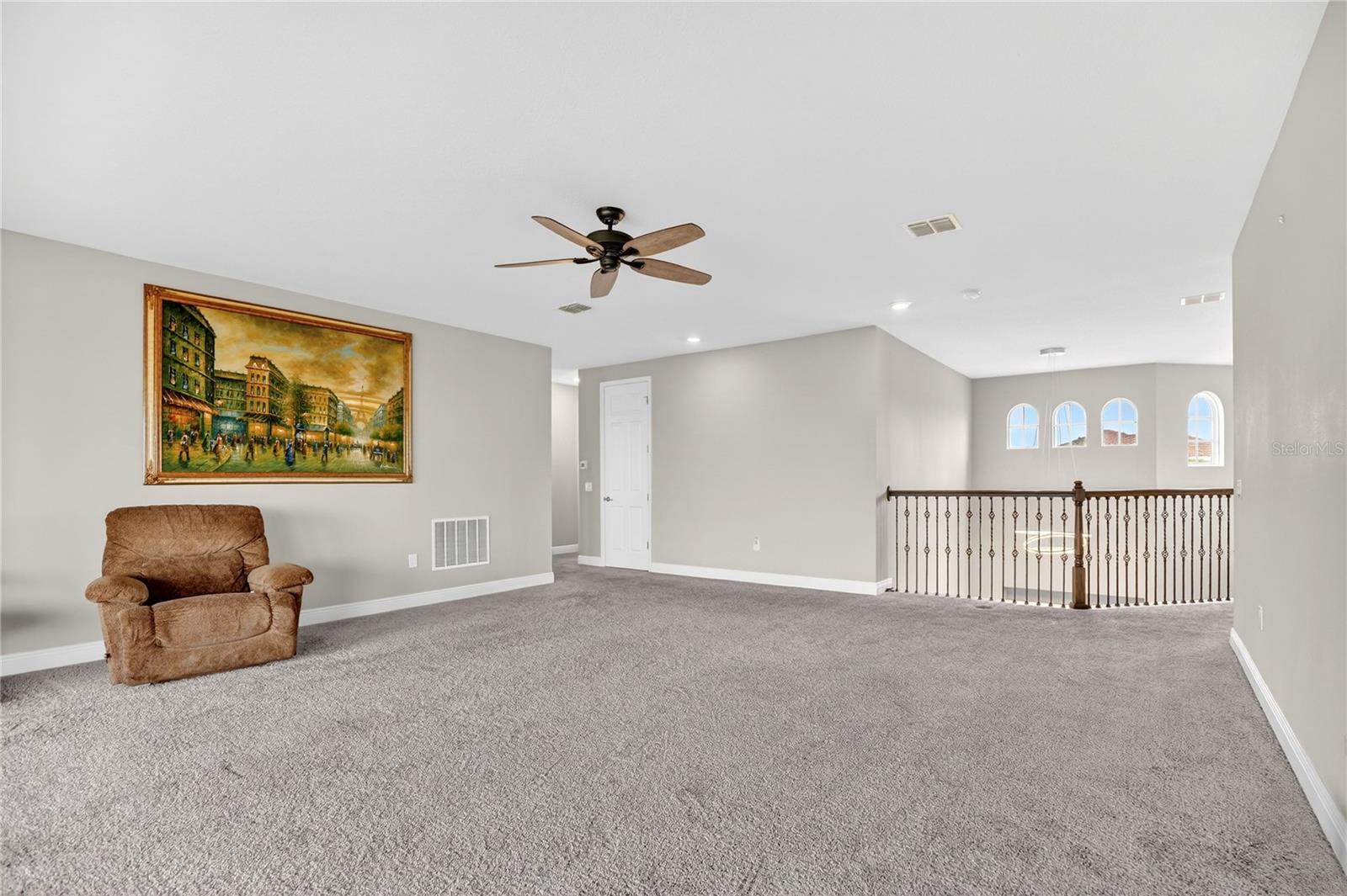 Image 35 of 67 For 760 Windlass Court