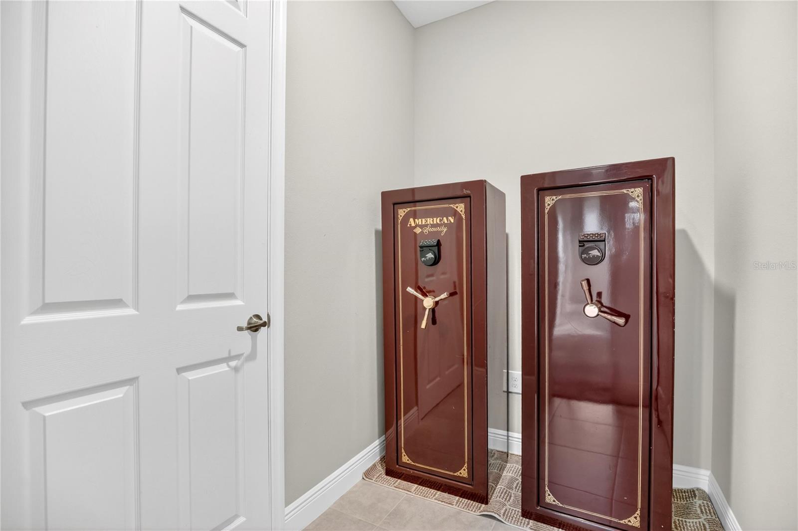 Image 42 of 67 For 760 Windlass Court