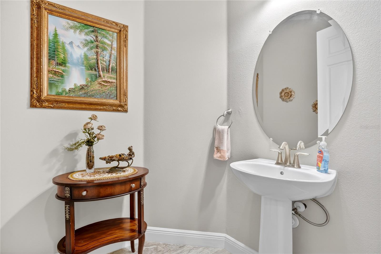 Image 46 of 67 For 760 Windlass Court