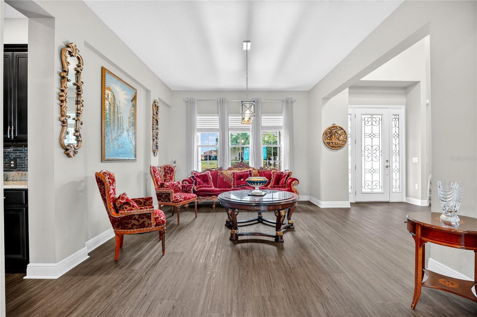 Image 8 of 67 For 760 Windlass Court