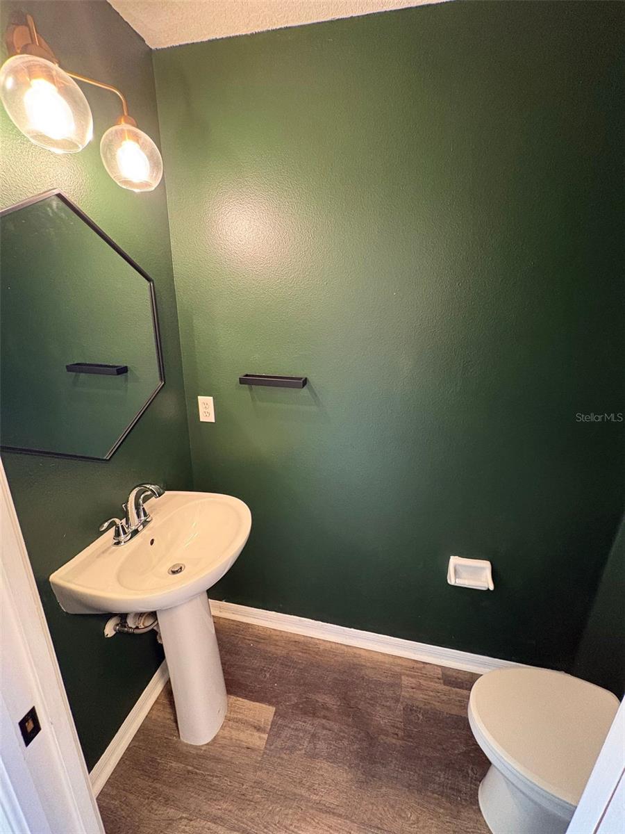 Image 14 of 44 For 448 Eastbridge Drive