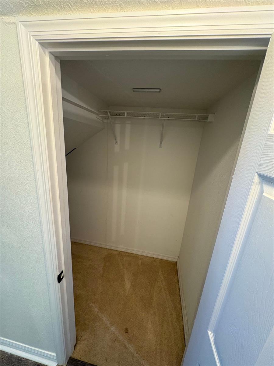 Image 15 of 44 For 448 Eastbridge Drive